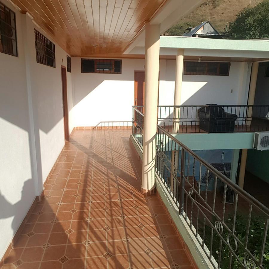 Hostal Dumbira Таганга Экстерьер фото