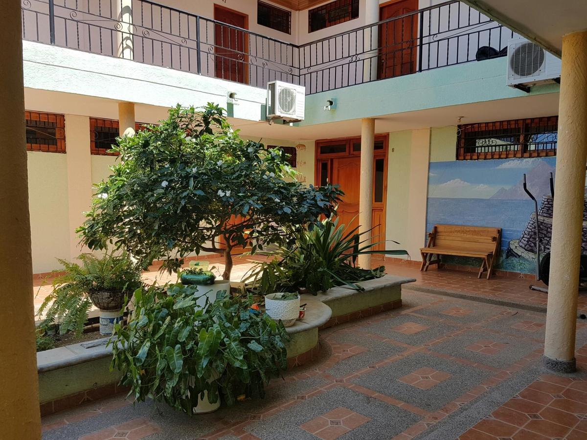 Hostal Dumbira Таганга Экстерьер фото