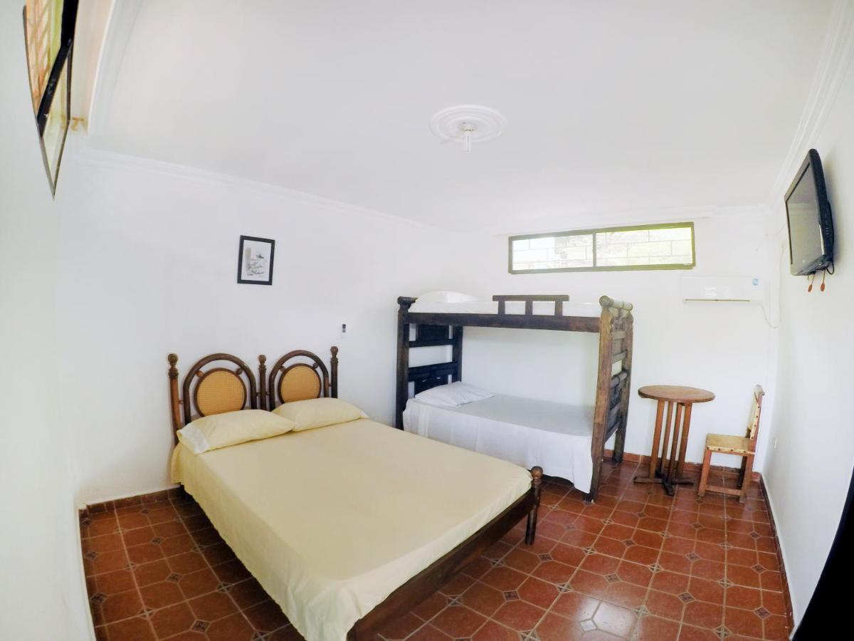 Hostal Dumbira Таганга Экстерьер фото