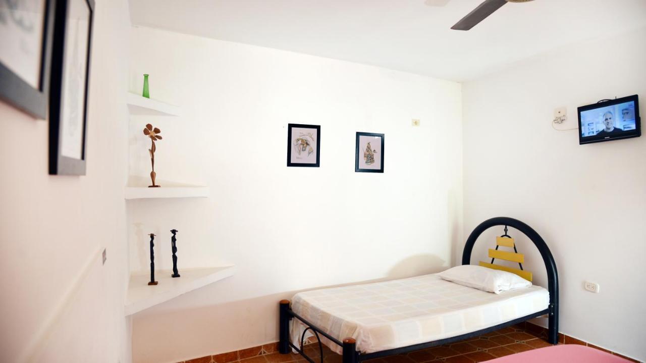 Hostal Dumbira Таганга Экстерьер фото